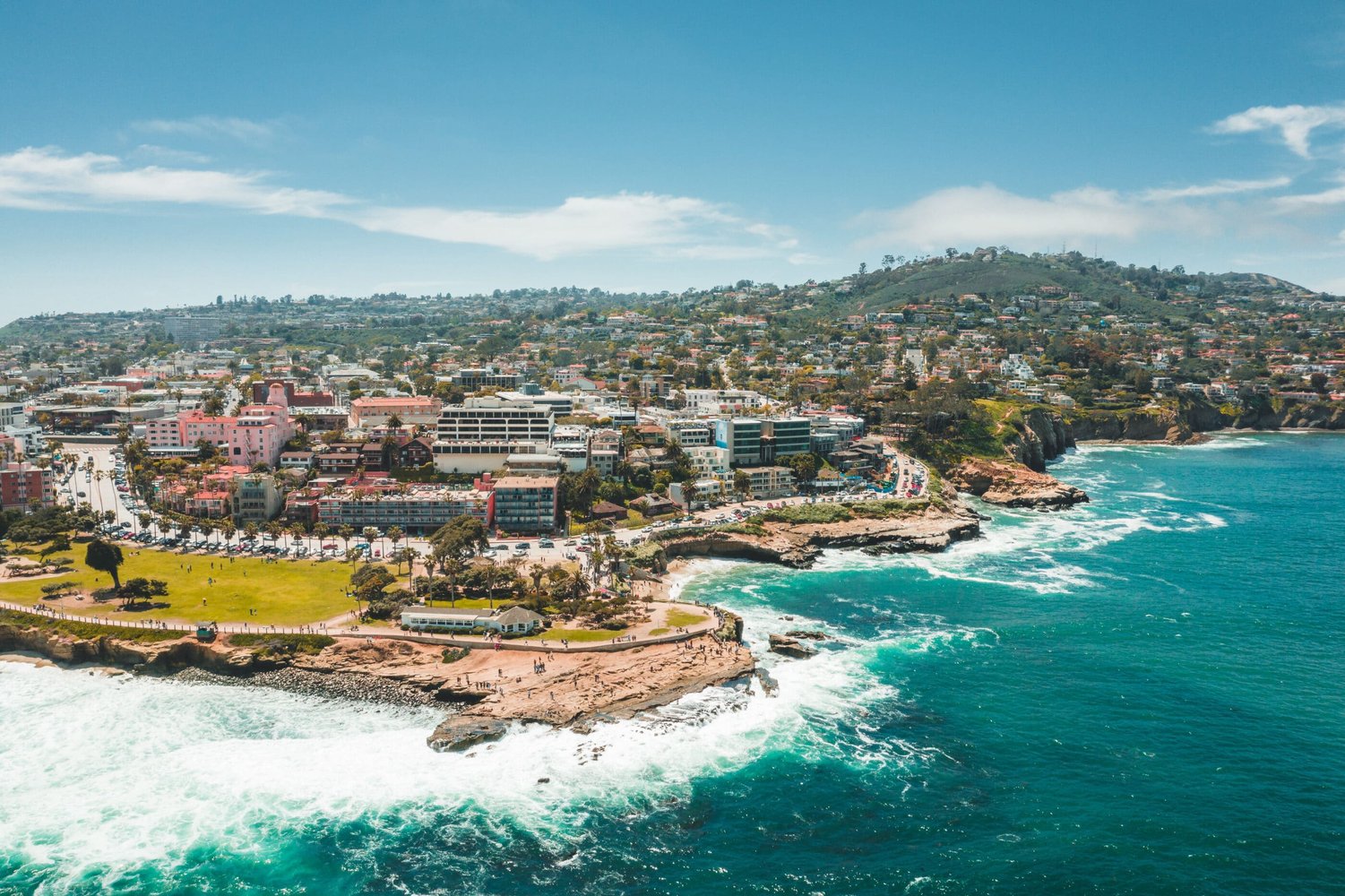 Take a scenic walk along the La Jolla Coast Walk Trail, nestled within an ecological reserve with seals and sea lions sunning on the beach.